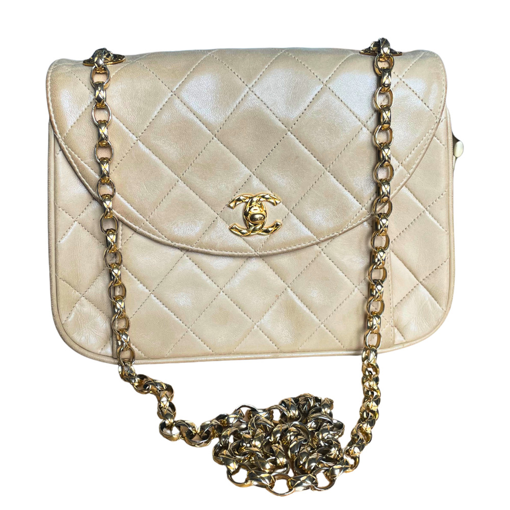 Chanel Beige Round Flap Bag Shoulder Bag Leather Gold Small Classic CC Diana